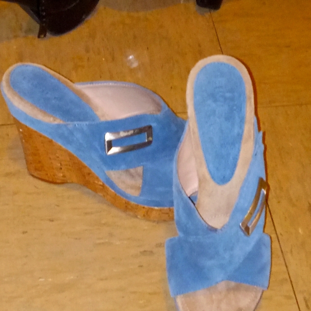 Sz 7 denim wedge heels Biviel brand